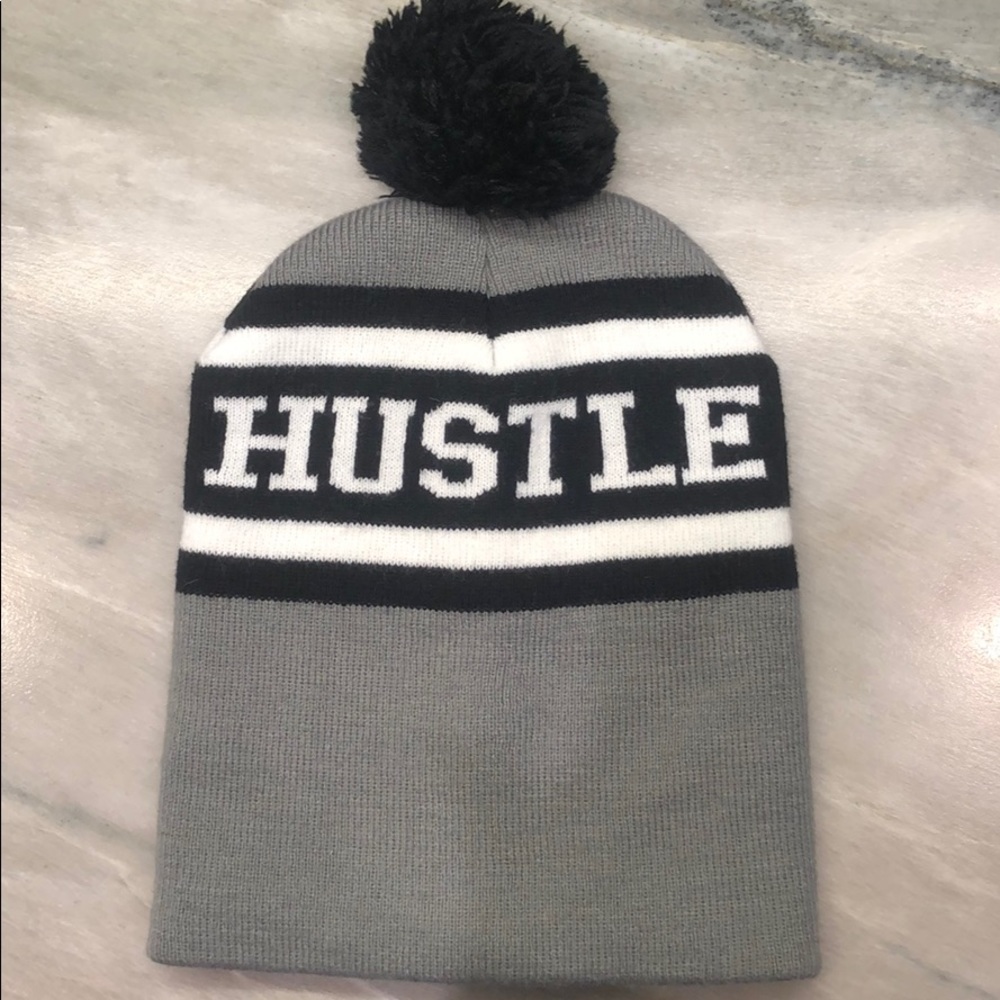 😎 Slouchy “Hustle” hat 😎